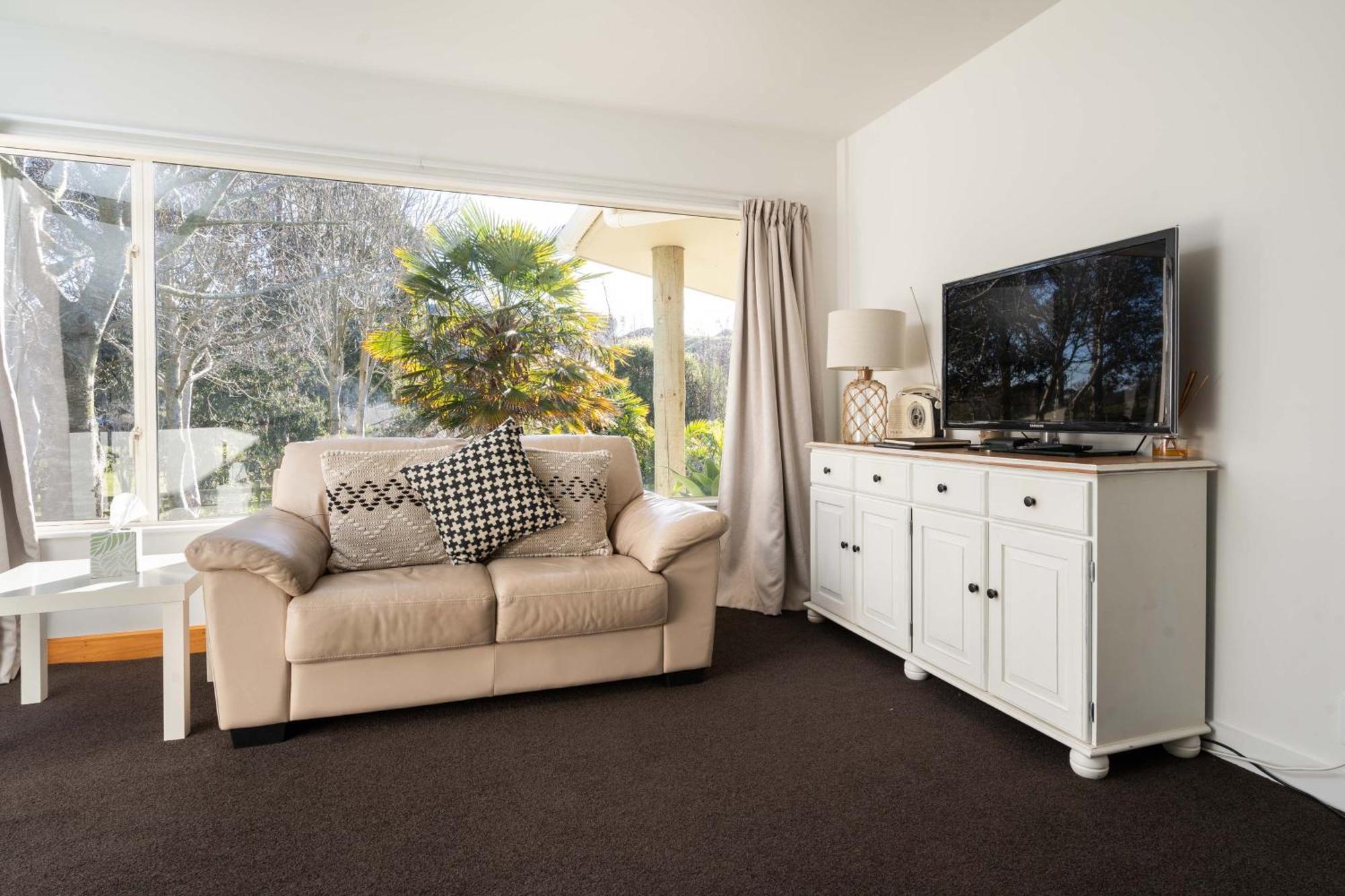 Country Apartment Paraparaumu Exterior photo